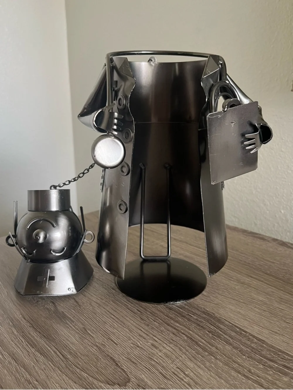 Metal Decorative Nurse Wine Holder Smoky gray metal